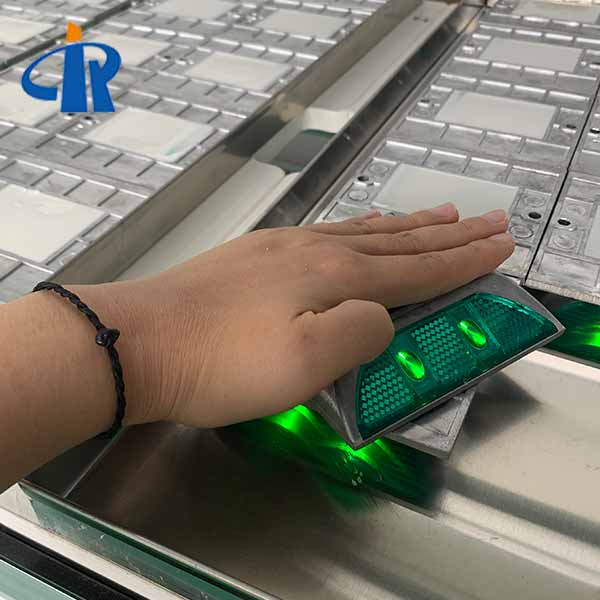 <h3>Tempered Glass Solar Powered Road Studs Factory In China </h3>
